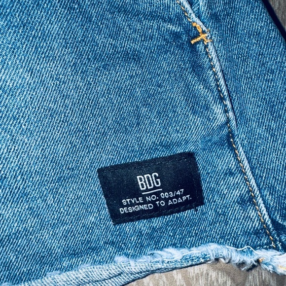 BDG BY URBAN OUTFITTERS PULL ON HIGH WAISTED DENIM BOXER SHORTS SIZE SMALL - Picture 3 of 12